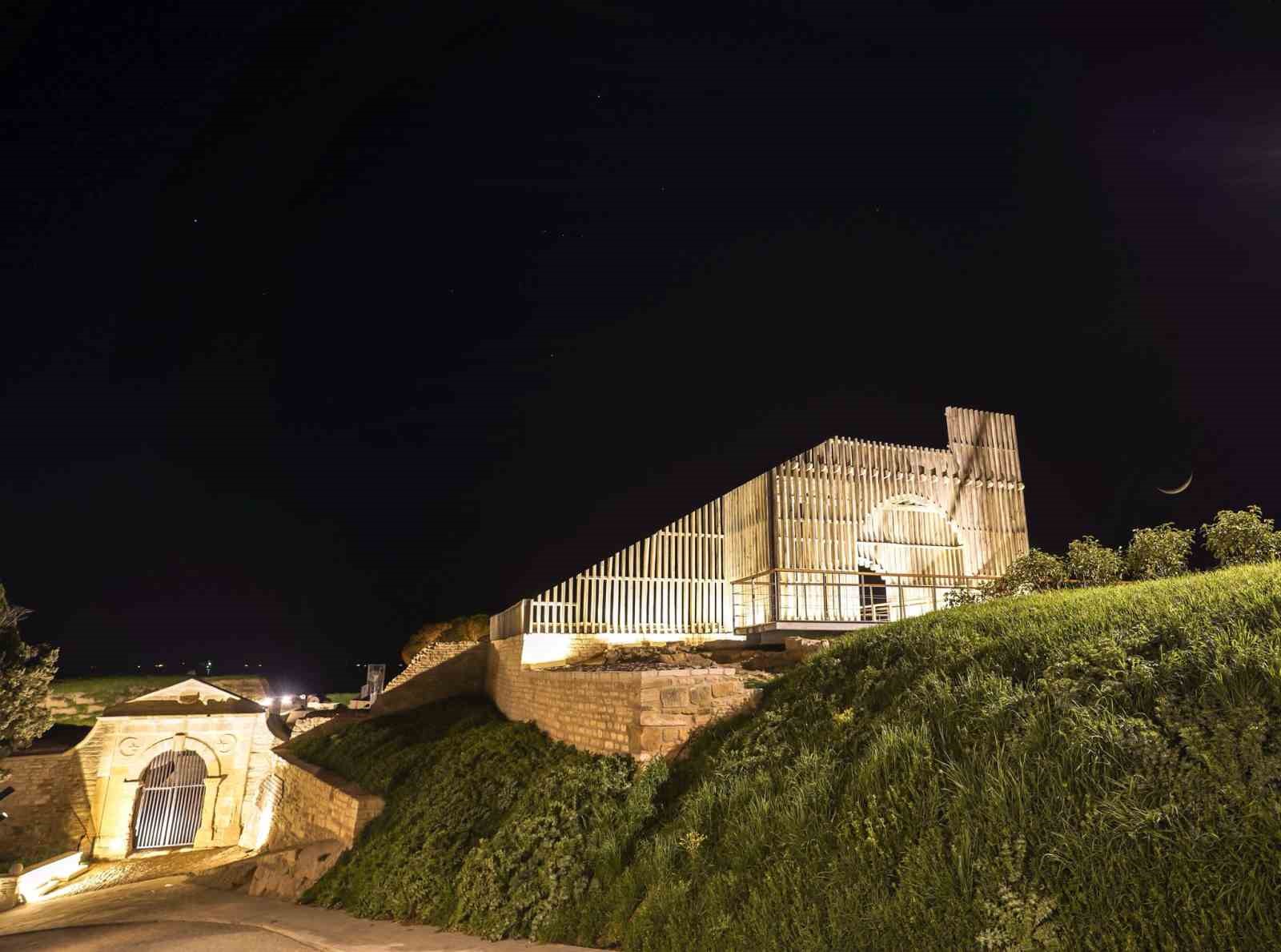 Bakan Ersoy: “Seddülbahir Kalesi, Bakanlığımızın Çalışmalarıyla Tarihi Kimliği Korunarak Yeniden İşlev Kazandı”