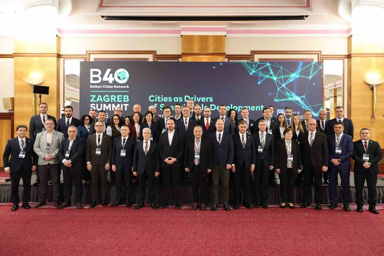 Başkan Aras B40 Zirvesinde Kültür, Turizm ve Yerel Demokrasiyi Anlattı