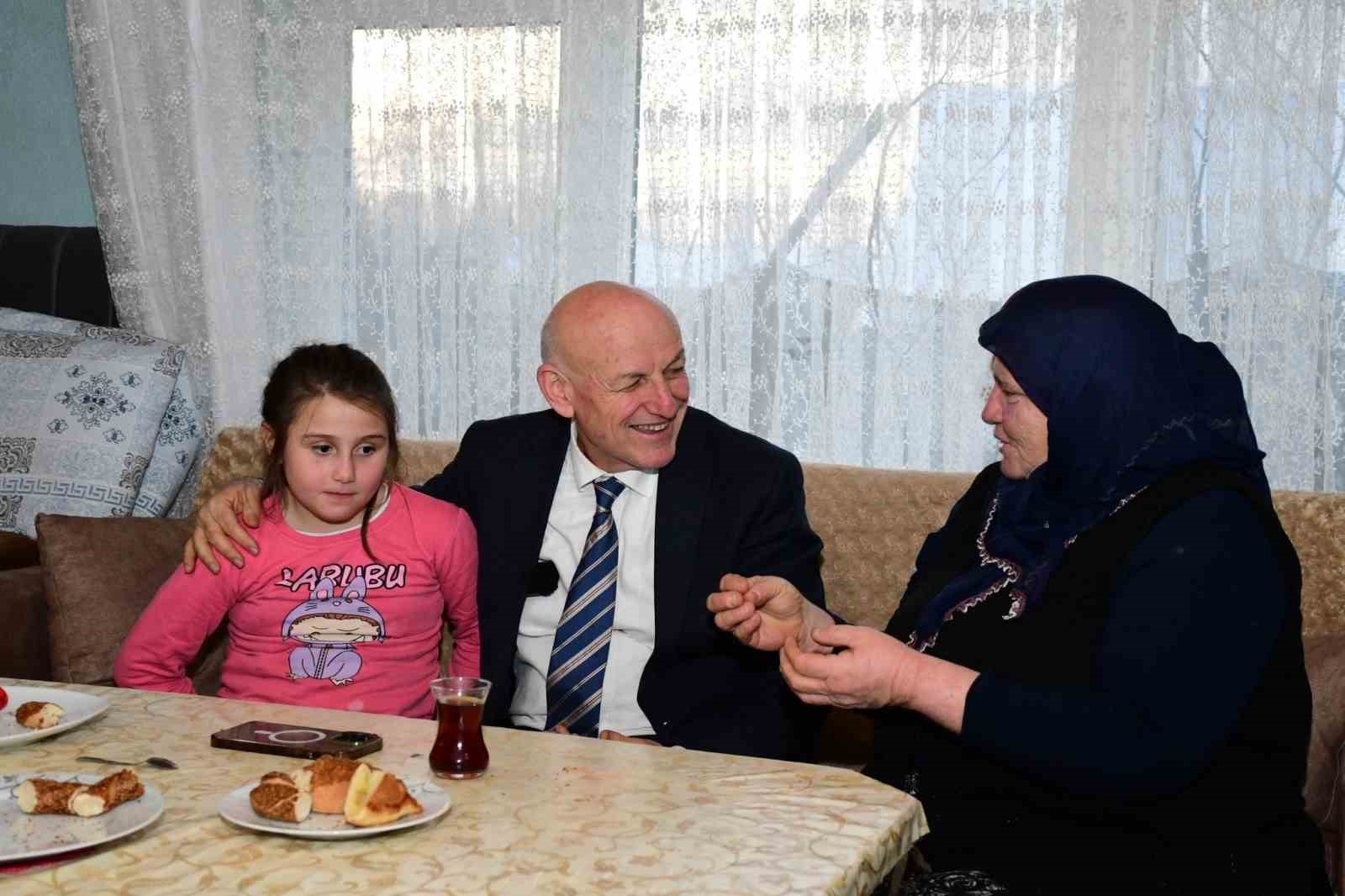 Başkan Kul: “Terme’yi Makam Koltuklarından Değil, Evlerden ve Sokaklardan Yönetiyoruz”