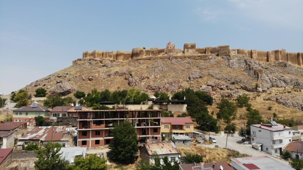 Bayburt’ta Kültürel Miras ve Turizm Alanında Önemli Adımlar Atılıyor