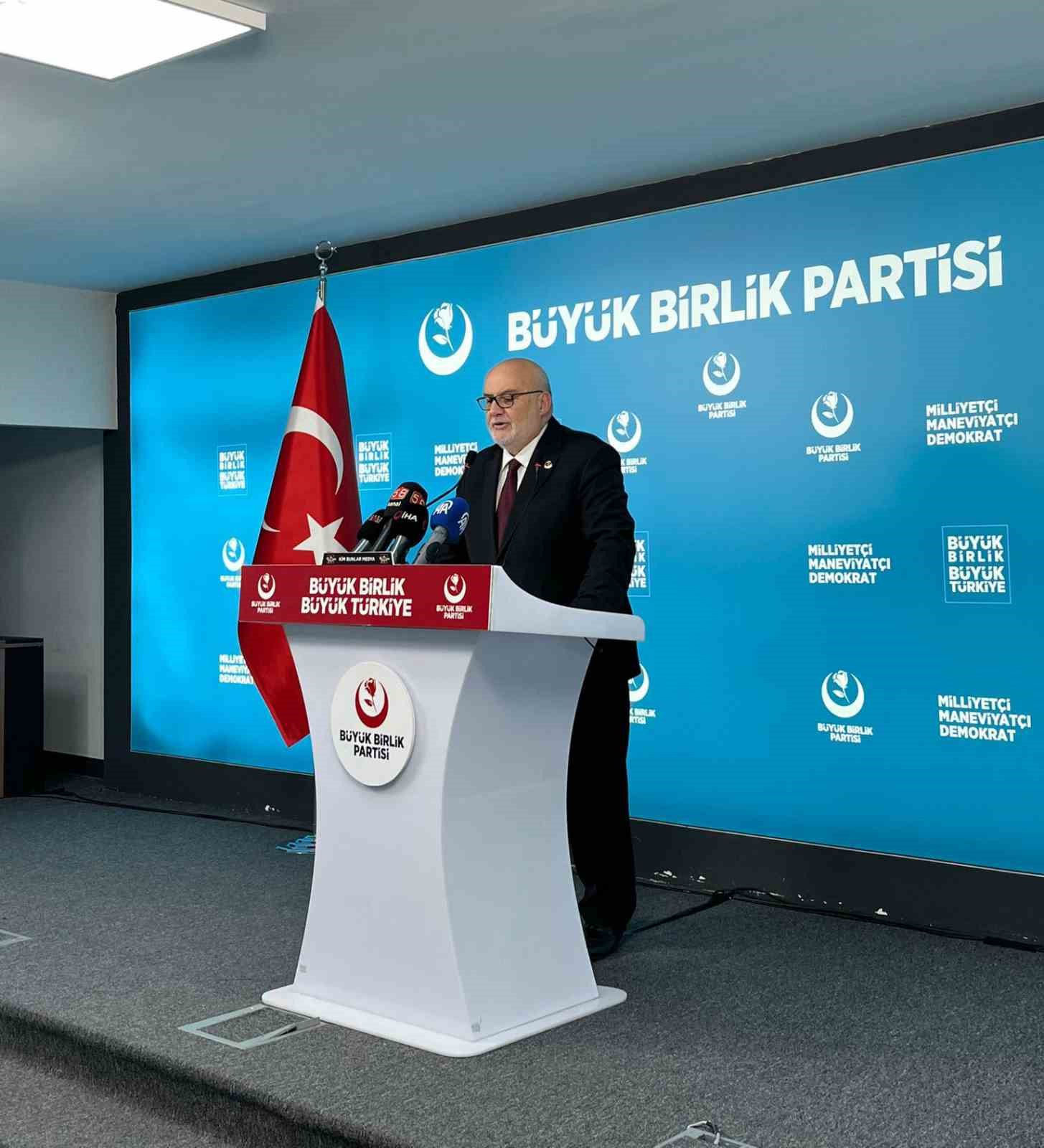 BBP Genel Sekreteri Yelis: “Milletimize 33 Yıldır Hizmet Etmiş Olmanın Verdiği Gurur ve Mutluluğu Yaşıyoruz”