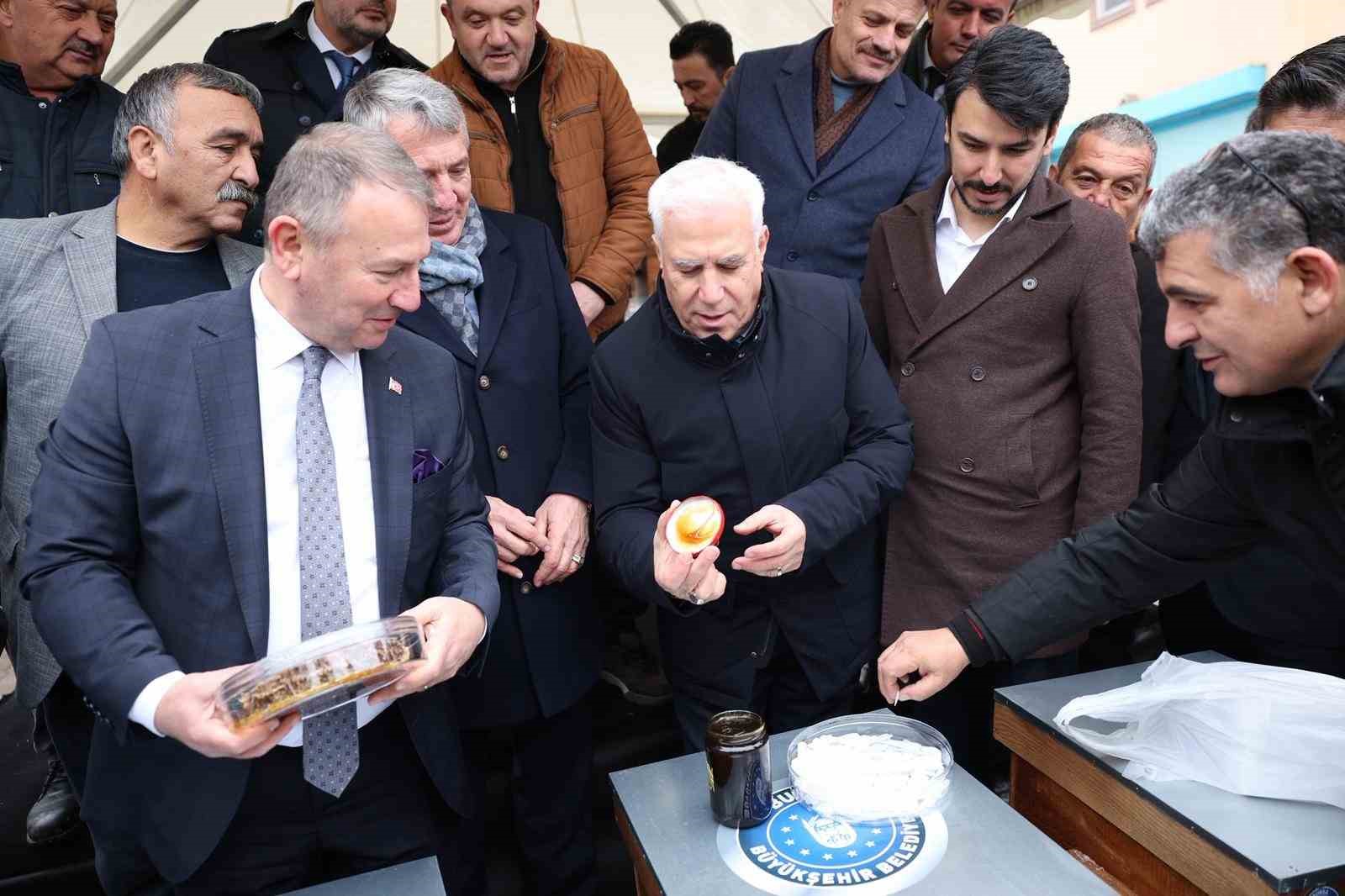 Büyükşehir’den Dağ Yöresine Arı Kovanı Desteği