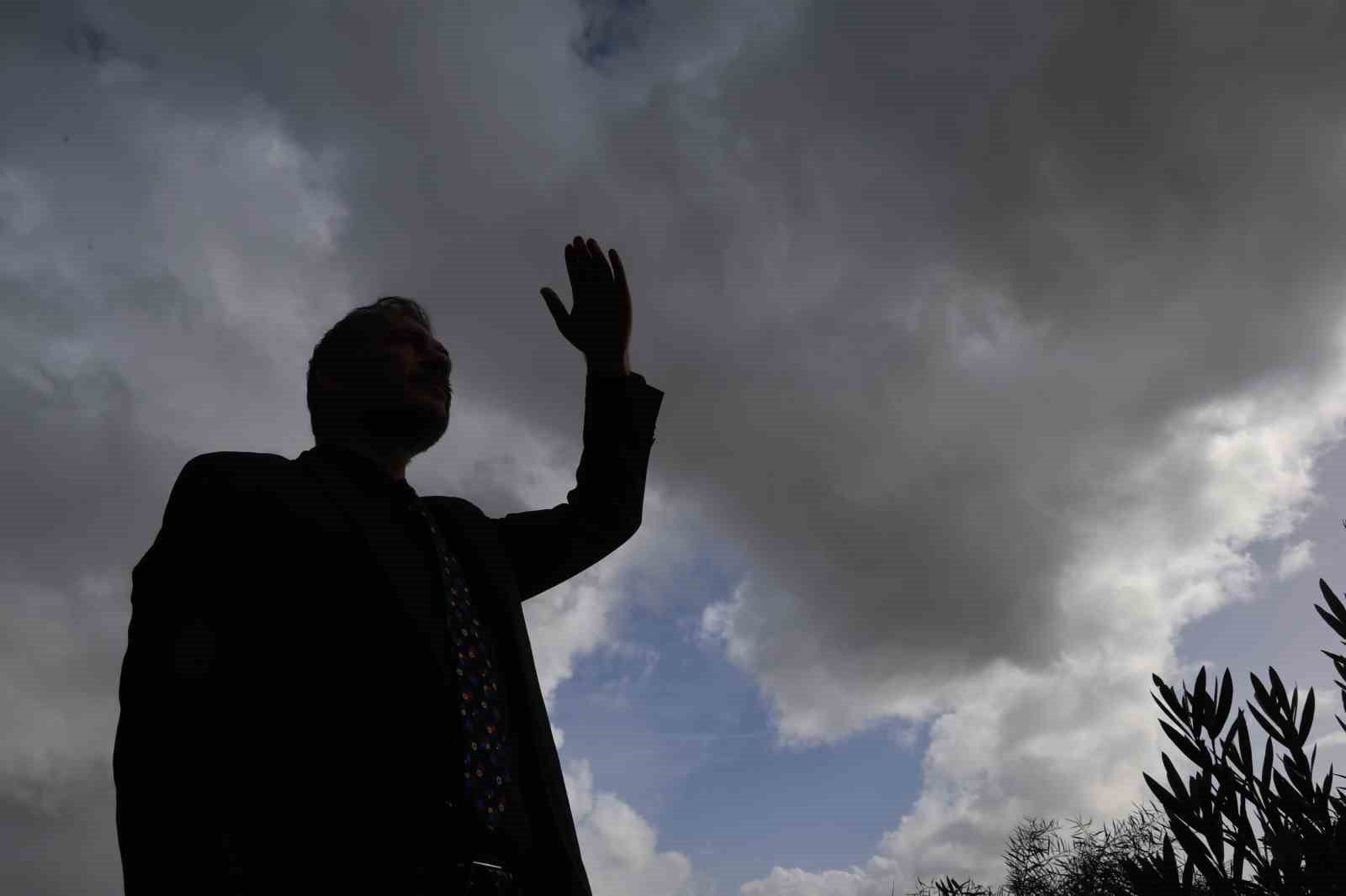 Doç. Dr. Özçelik: “İzmir’in Su İhtiyacına Bulut Tohumlama Çare Değil”