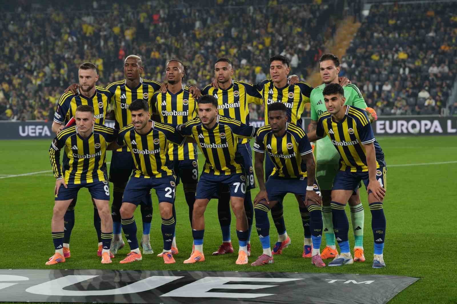 Fenerbahçe, Aston Villa’yı Konuk Edecek