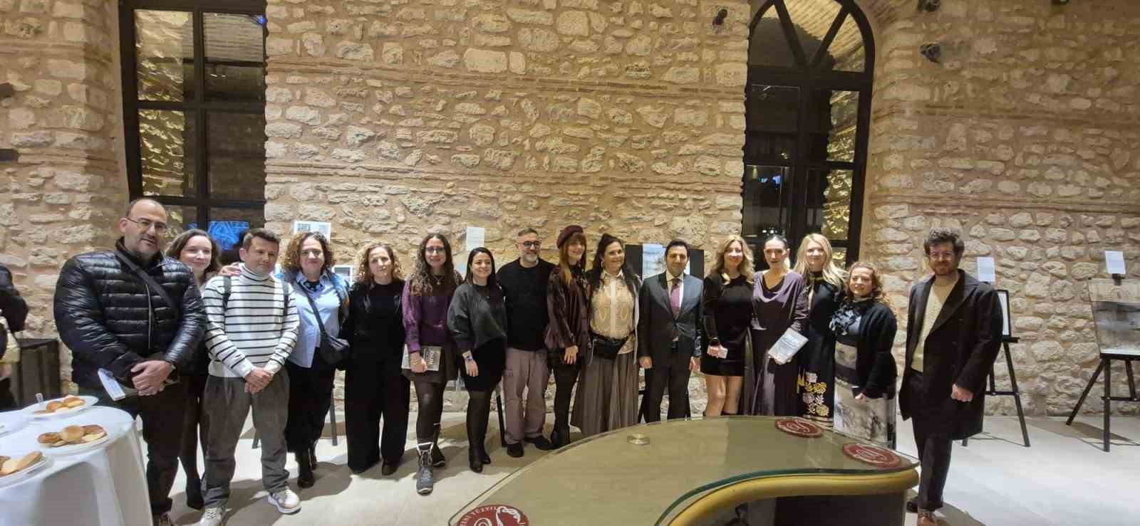 Geçmişin İzleri Çağdaş Sanatla Buluştu: Palımpsest Sergisi İstanbul’da Açıldı