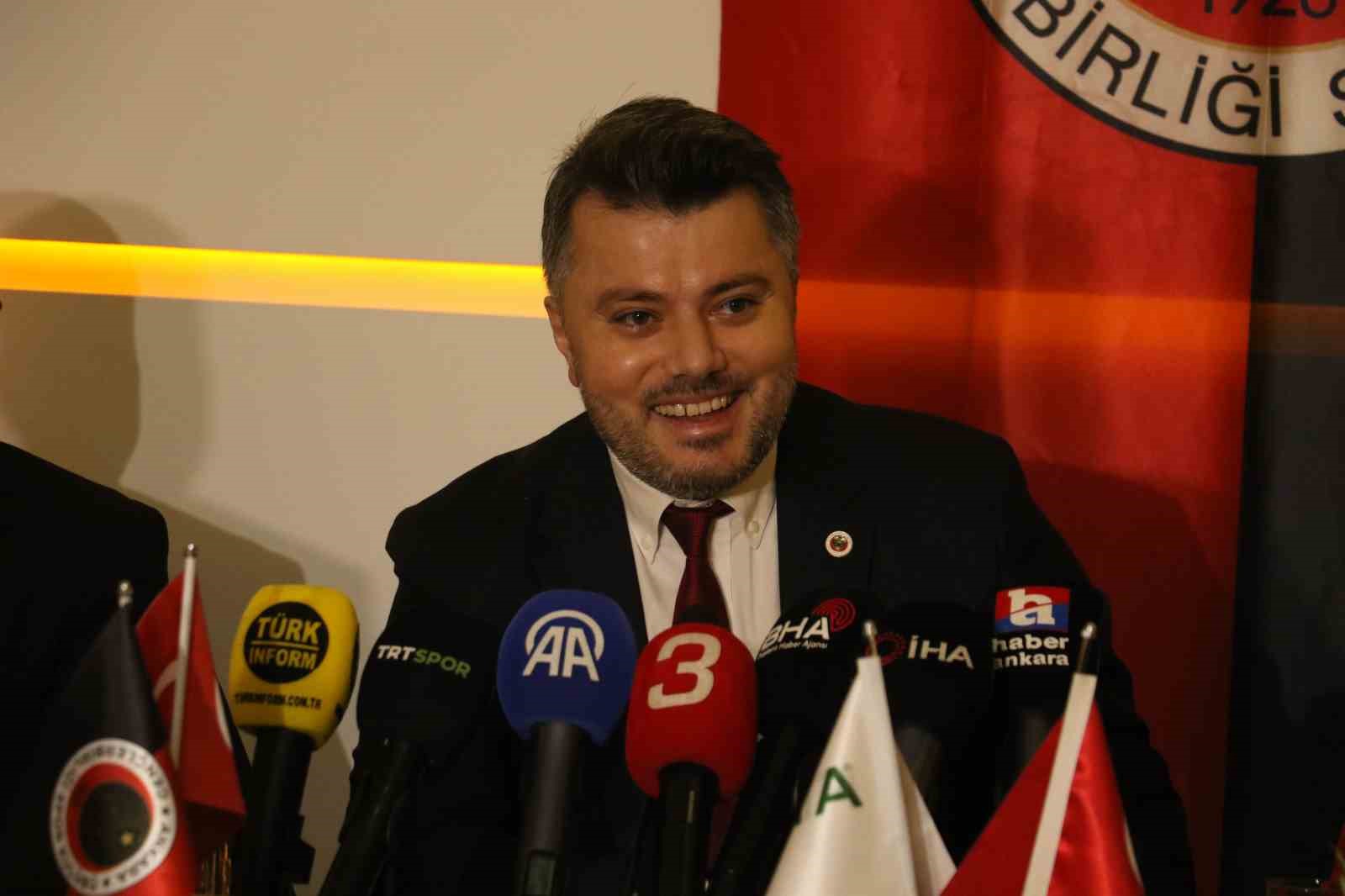 Gençlerbirliği Basın Sözcüsü Şanal: “Onyekuru Takımda Kalacak”