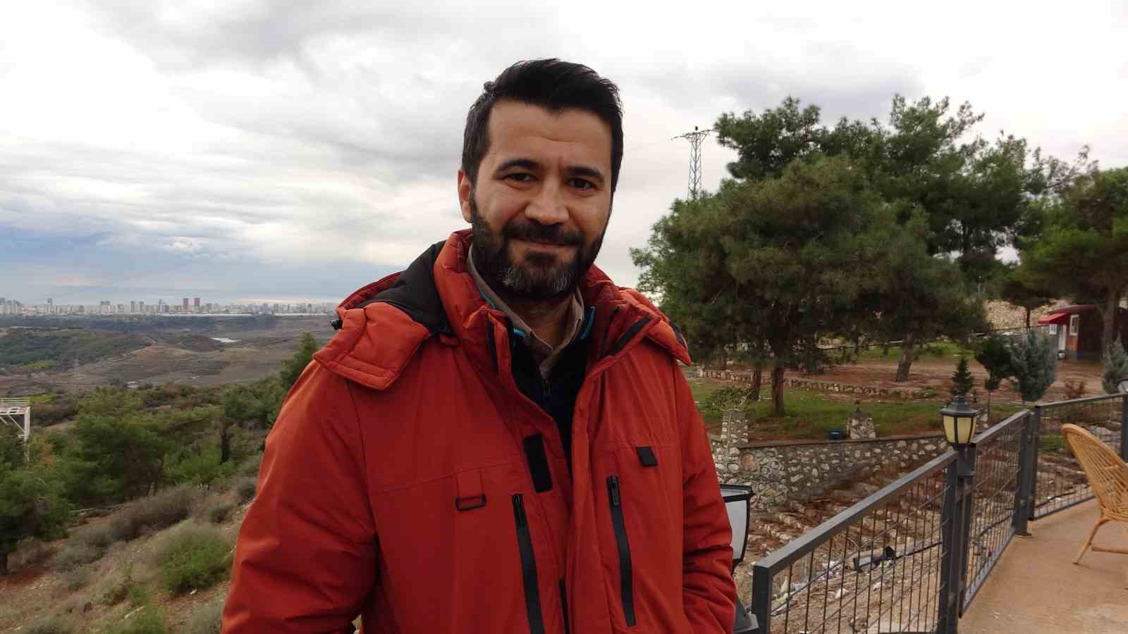 Gönülleri Isıtan Davet: Yamaç Paraşütçüsü İşçilerin Çay Davetine Kayıtsız Kalmadı