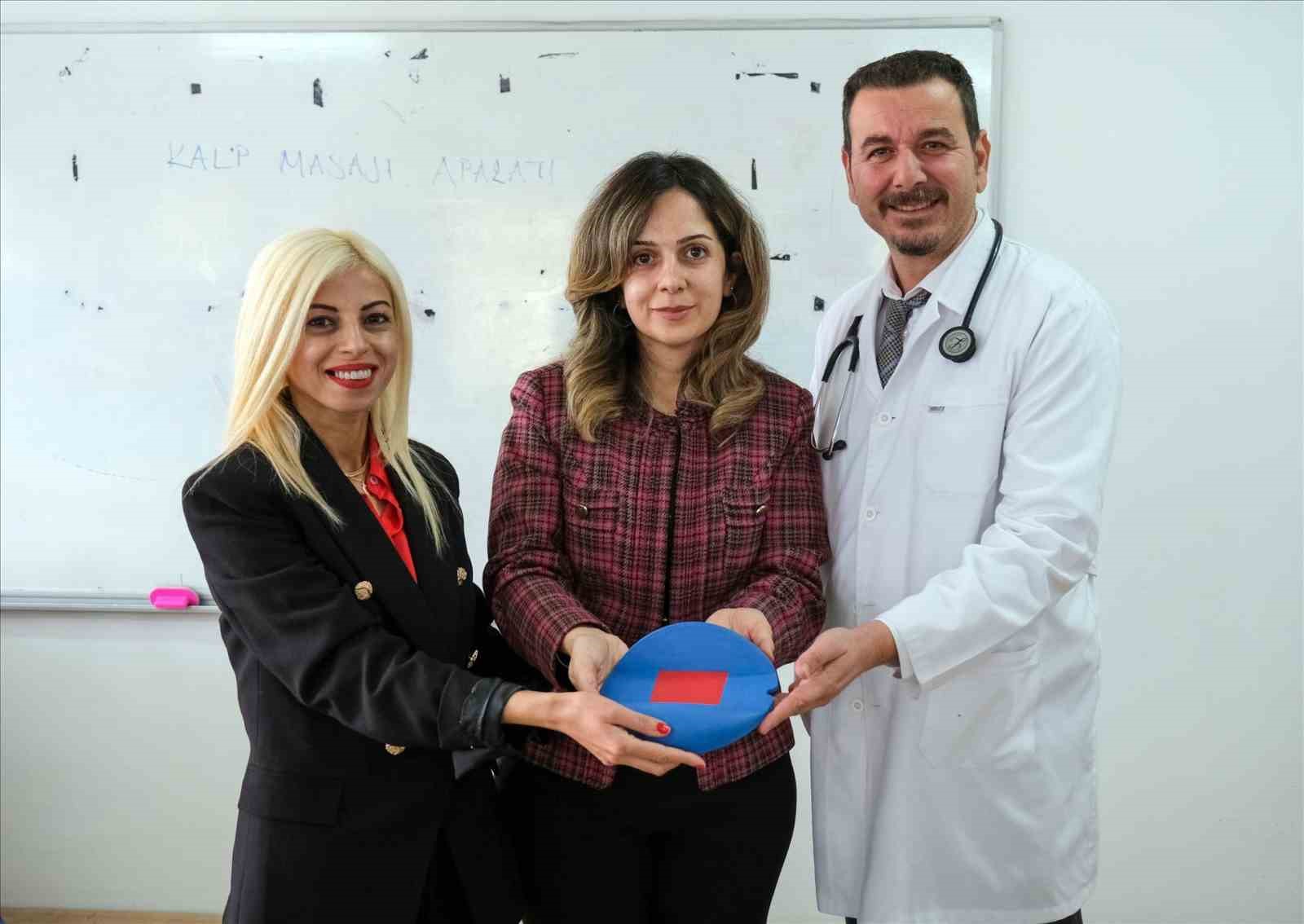 Hitit Üniversitesi’nde Geliştirilen “Kalp Masajı Aparatı” Patent Aldı