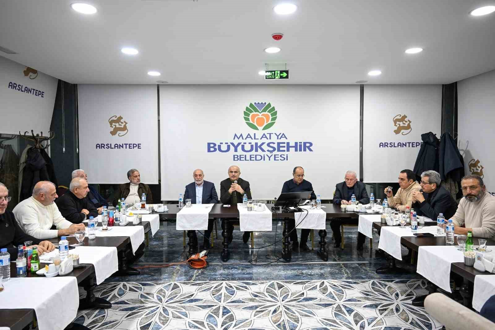 İş İnsanlarıyla Bir Araya Gelen Başkan Er: “Malatya’nın Geleceğini İnşa Ediyoruz”