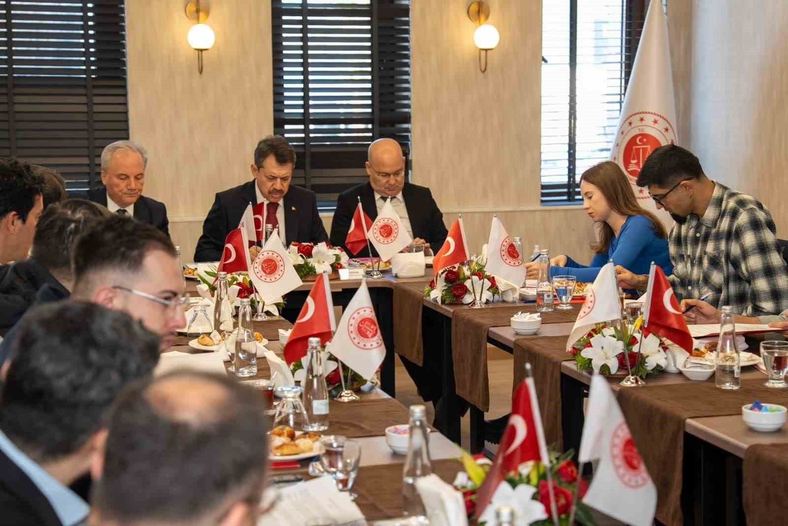 İzmir’de ’11. Yargı Paketi’nden Bin 667 Hükümlü Yararlandı