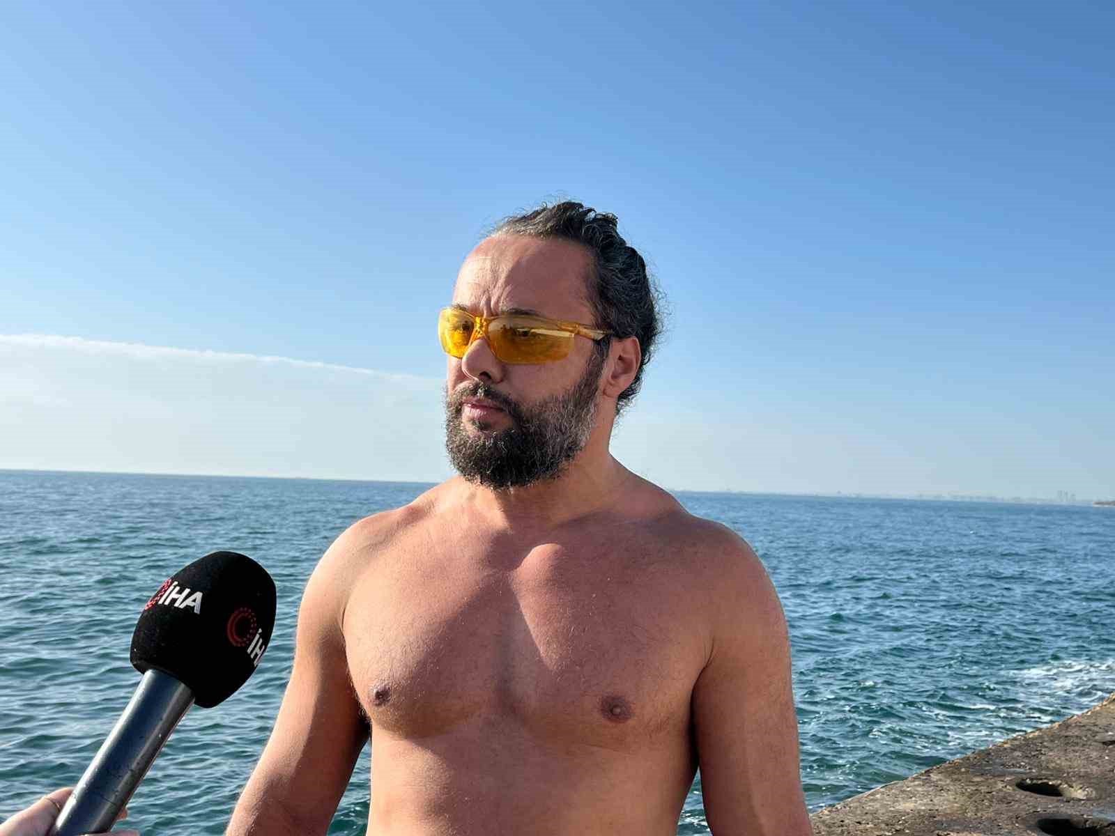 Kadıköy’de Denizdeki Dalgaların Çarptığı 3 Yüzücünün Arkadaşı Konuştu. “Arkadaşlarımızın Amacı Denize Girmek Değildi”