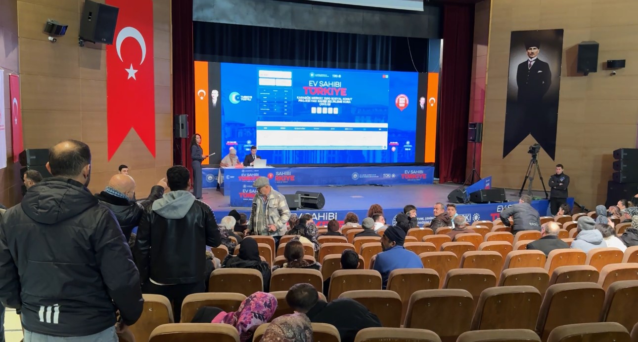 Karabük’te Bin 600 Konutun Hak Sahipleri Kura ile Belirlendi