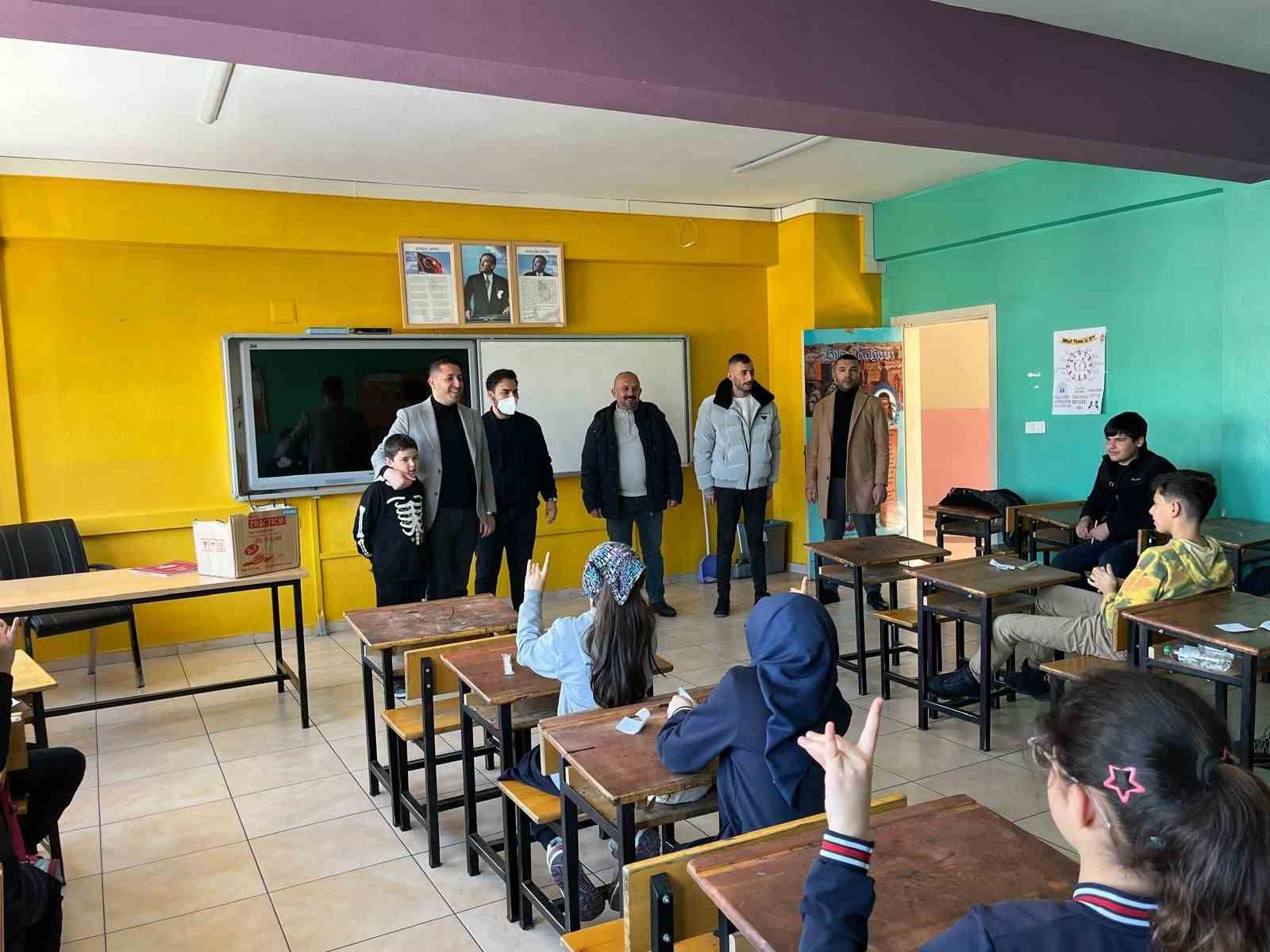 Kayseri Ülkü Ocakları’ndan Türk Gençliğine Büyük Sağlık Hamlesi: 2 Bin Öğrenciye Sağlık Taraması