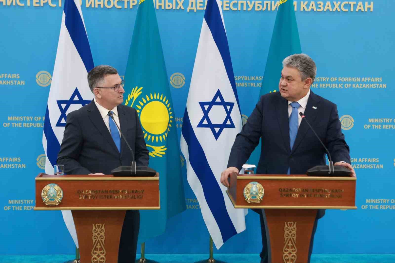 Kazakistan Dışişleri Bakanı Koşerbayev, İsrailli Mevkidaşı Saar ile Görüştü