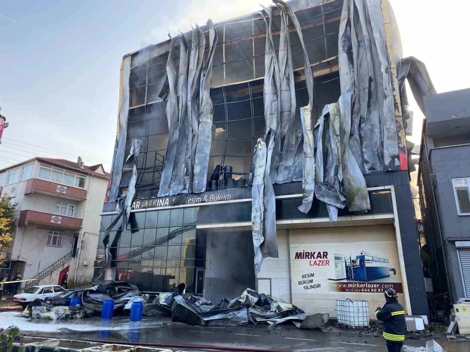 Kozmetik Fabrikası Yangını Davasında İddianame İade Edildi