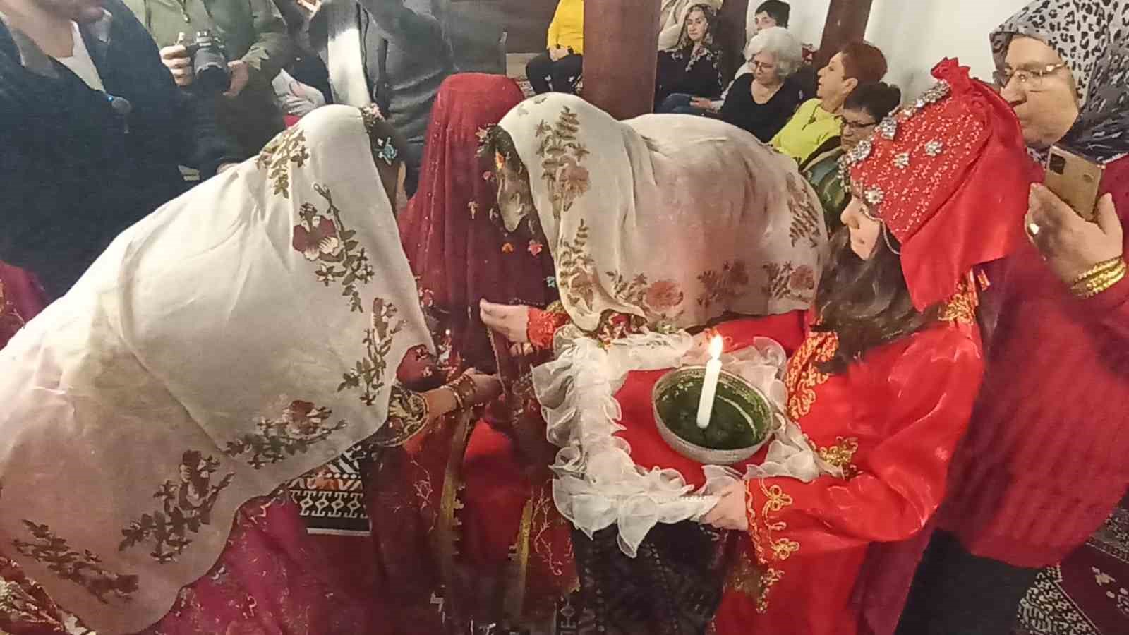 Kütahya’da “Geleneksel Kına” Geleneği Yeniden Hayat Buldu