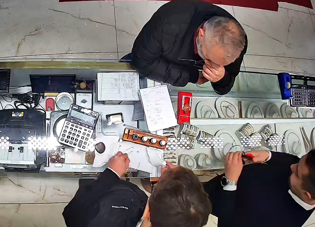 Kuyumcuya Yakalanınca Sahte Altınları Teklif Etti: “Bunlar Sende Kalsın”