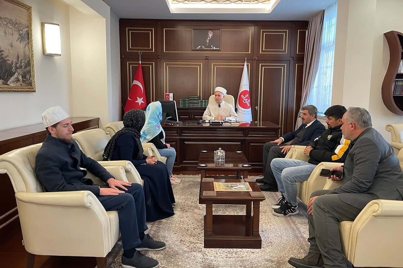 Macar Kadın Kur’an-I Kerim’den Etkilenerek Müslüman Oldu