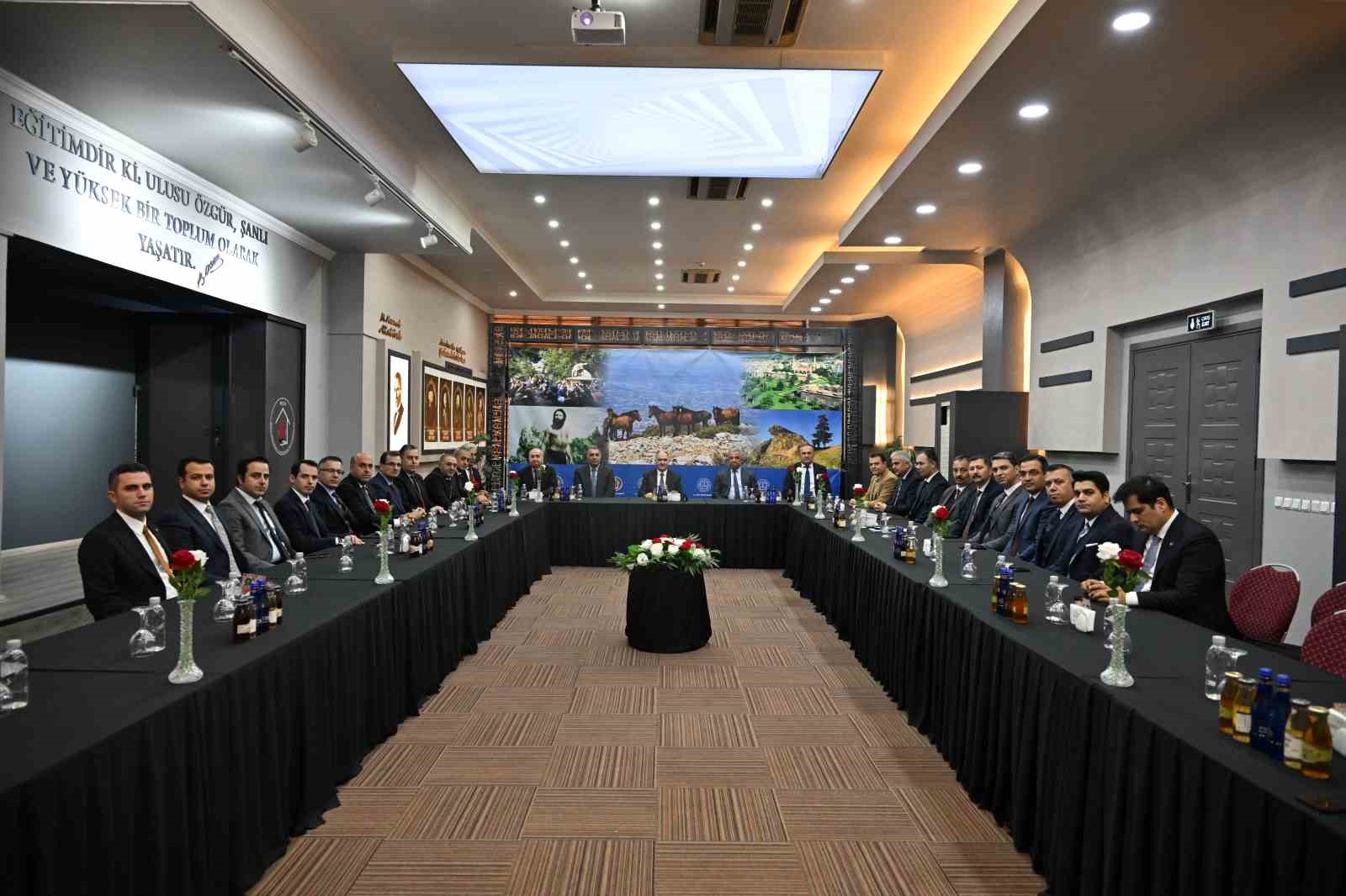 Manisa’nın 2026 Hedefleri Vali Özkan Başkanlığında Değerlendirildi