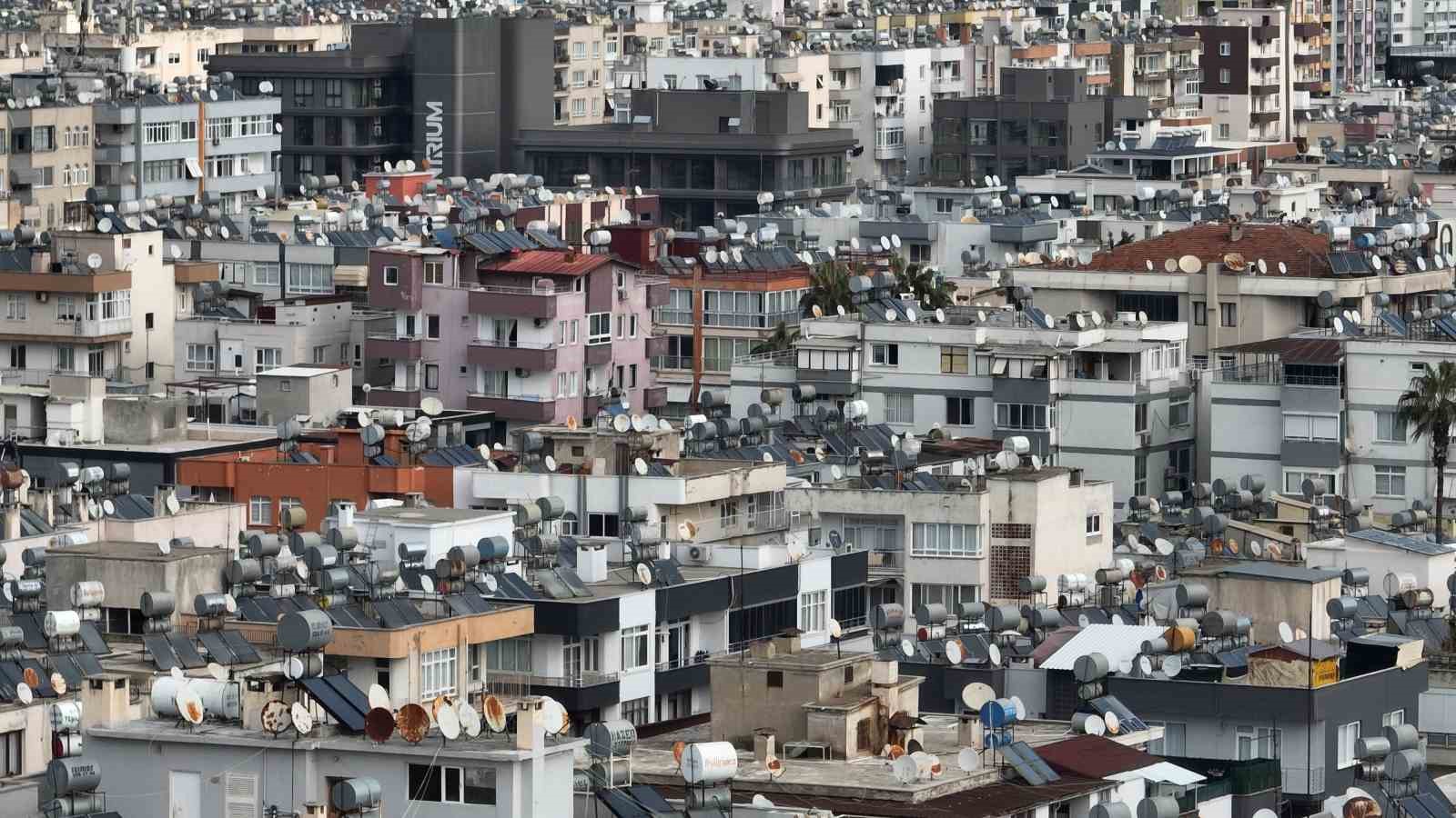 Mersin Güneş Enerjisi ile Isınıyor