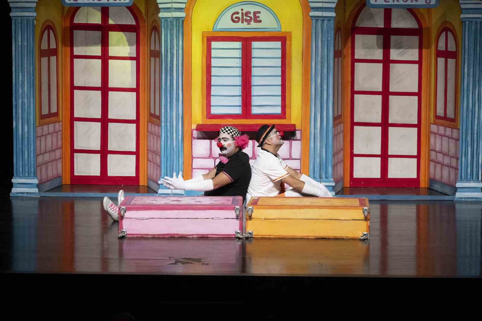 Mersin’de Yarıyıl Tatilinde Çocuklara Ücretsiz Tiyatro Şenliği