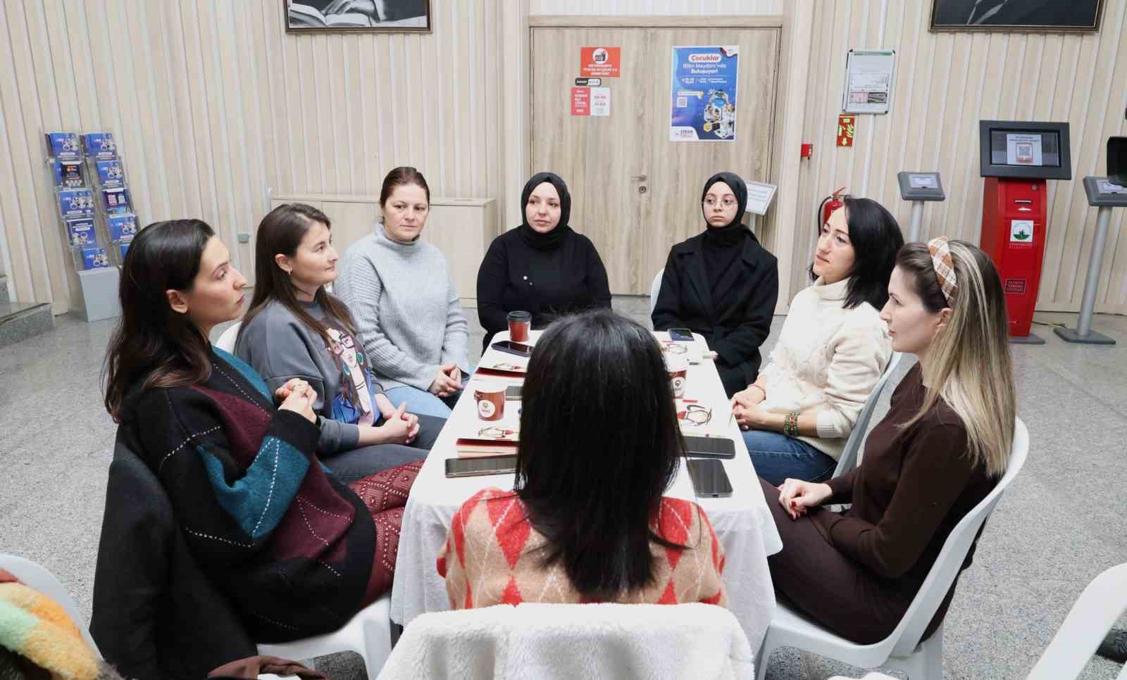 Osmangazi’de Kitapseverlerden Kolektif Okuma Etkinliği