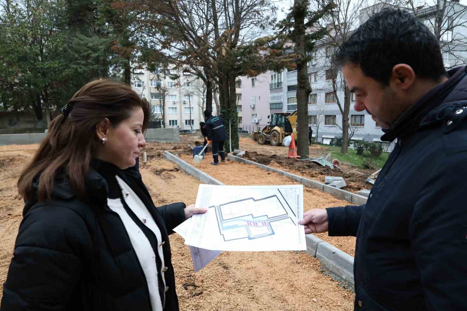 Osmangazi’de Parklar Yenileniyor