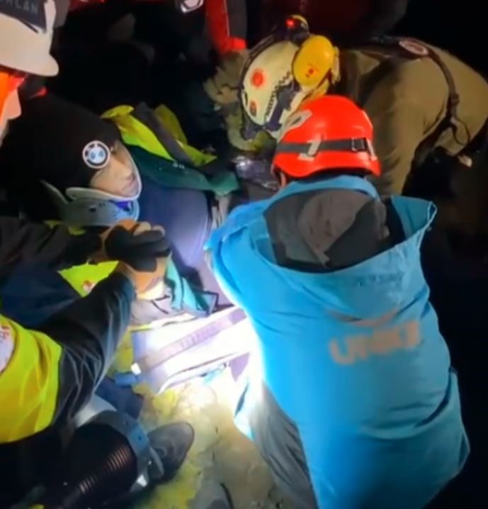 Sarıyer’de Kaybolduktan 7 Saat Sonra Bulunan Kadının Kurtarılma Anları Ortaya Çıktı