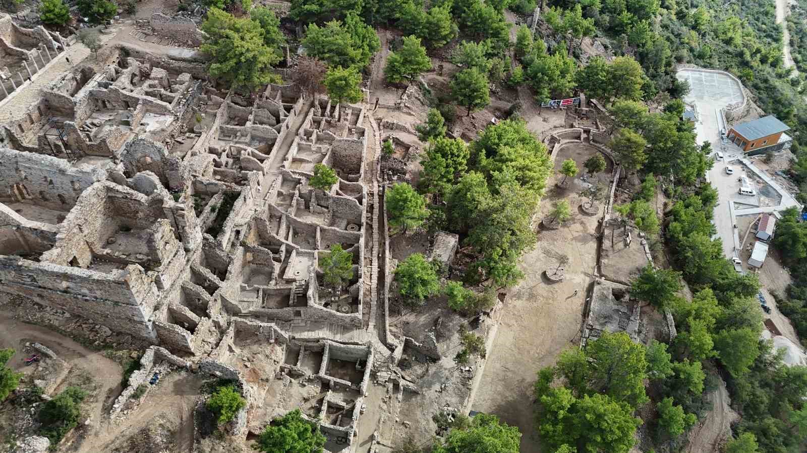 Syedra Antik Kenti Kazılarına Uluslararası Destek