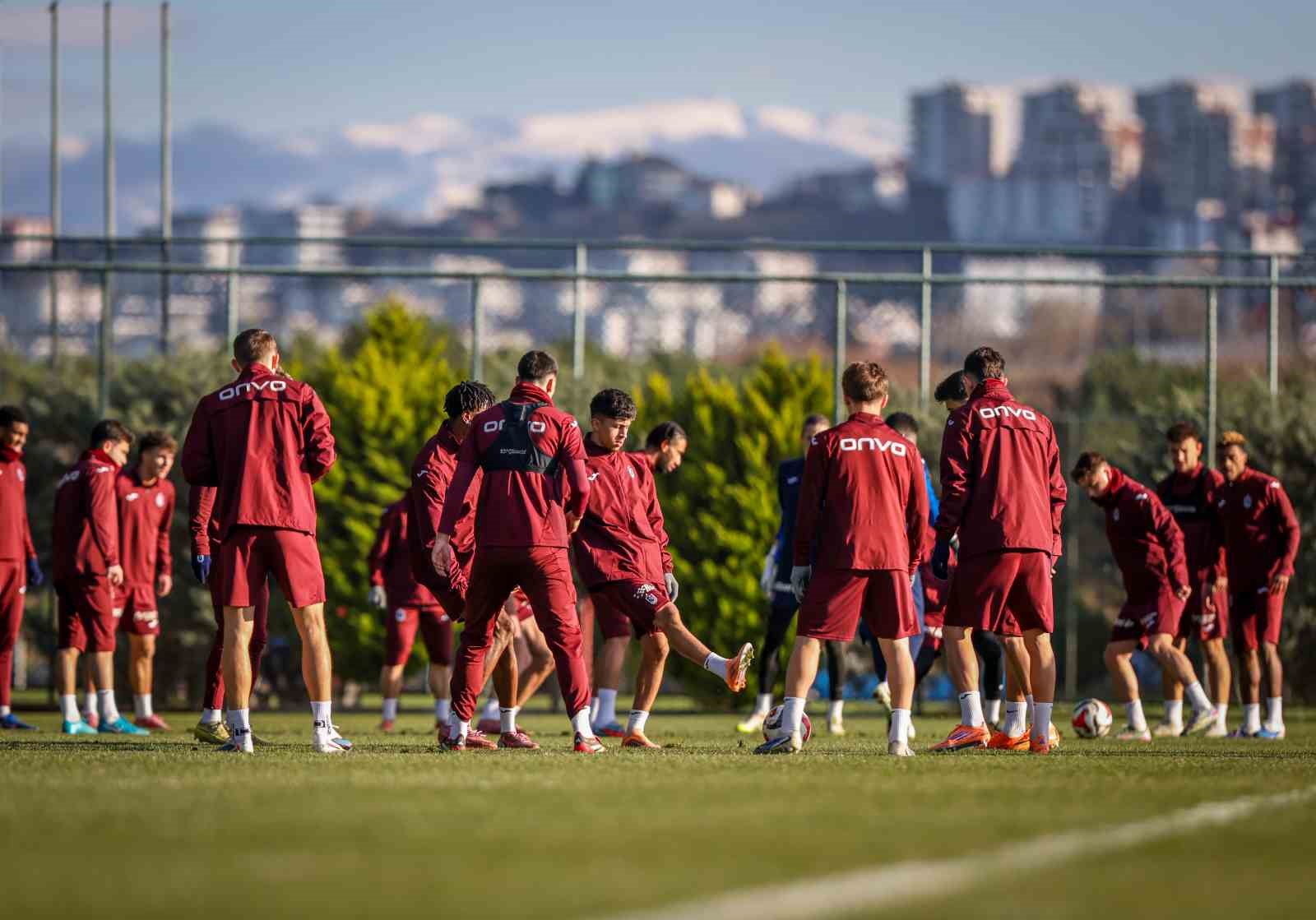 Trabzonspor, Kupada 3 Puanla Moral Bulmak İstiyor