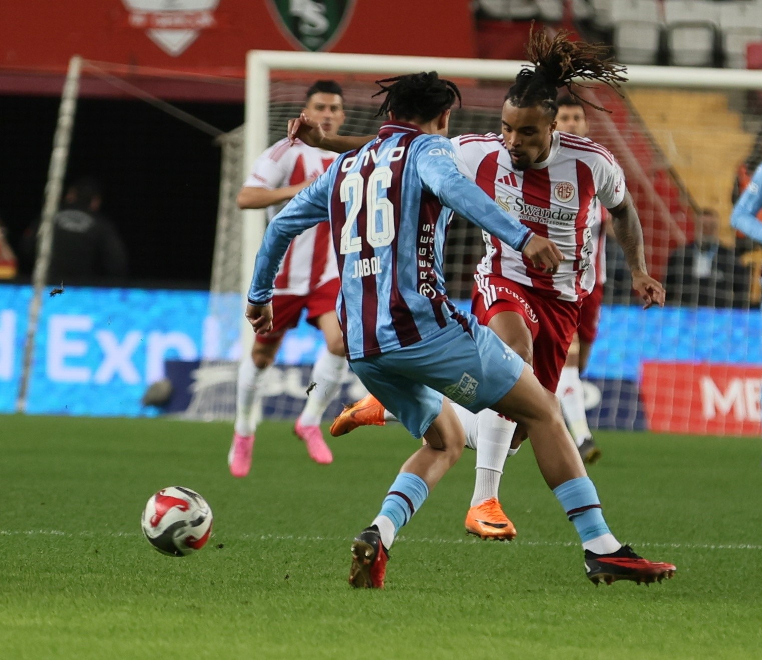 Trendyol Süper Lig: Antalyaspor: 1 – Trabzonspor: 0 (İlk Yarı)