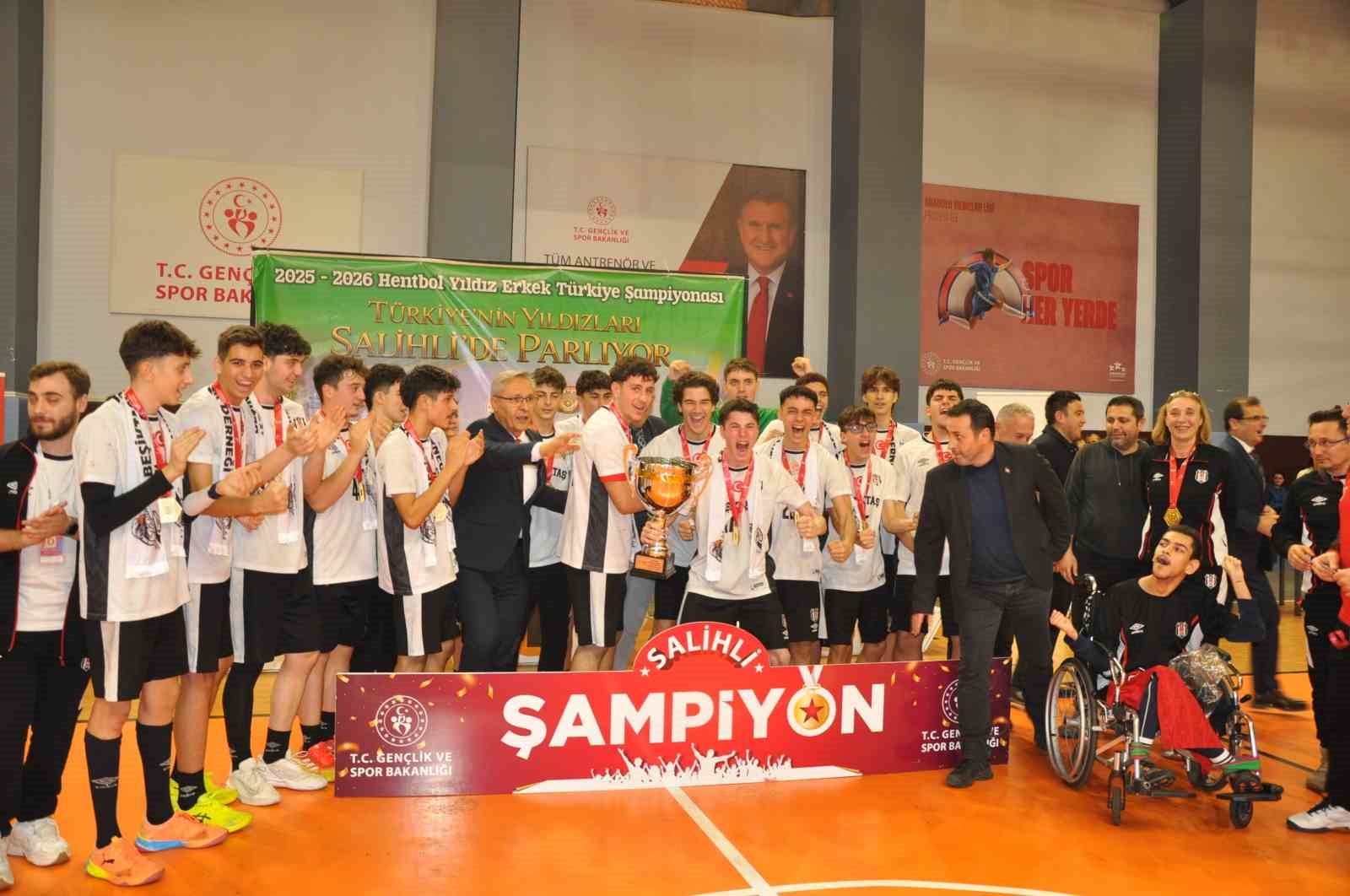 Türkiye’nin Yıldızları Salihli’de Parladı: Hentbolda Şampiyon Beşiktaş!