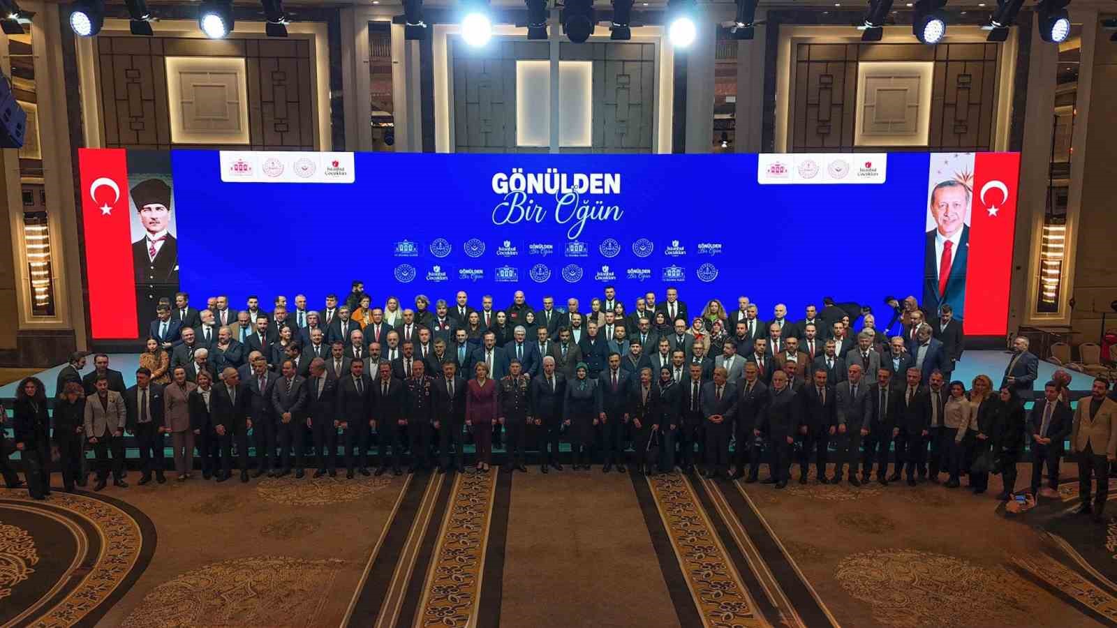 Vali Gül: “100 Bin Çocuğumuza Sıcak Yemek Ulaştırmayı Hedefliyoruz”