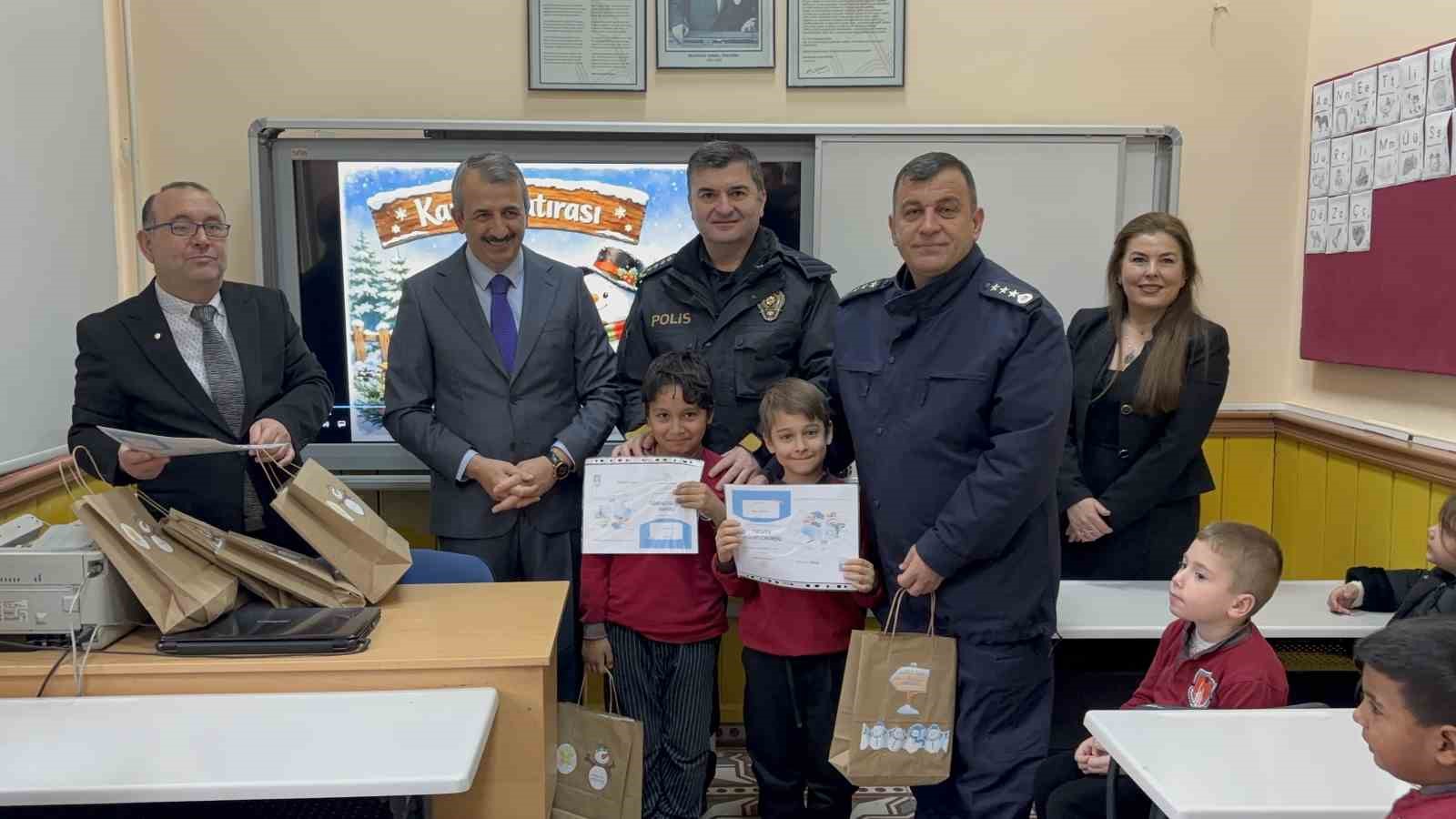 Vali Sezer’den Öğrencilere “Ekran” Uyarısı