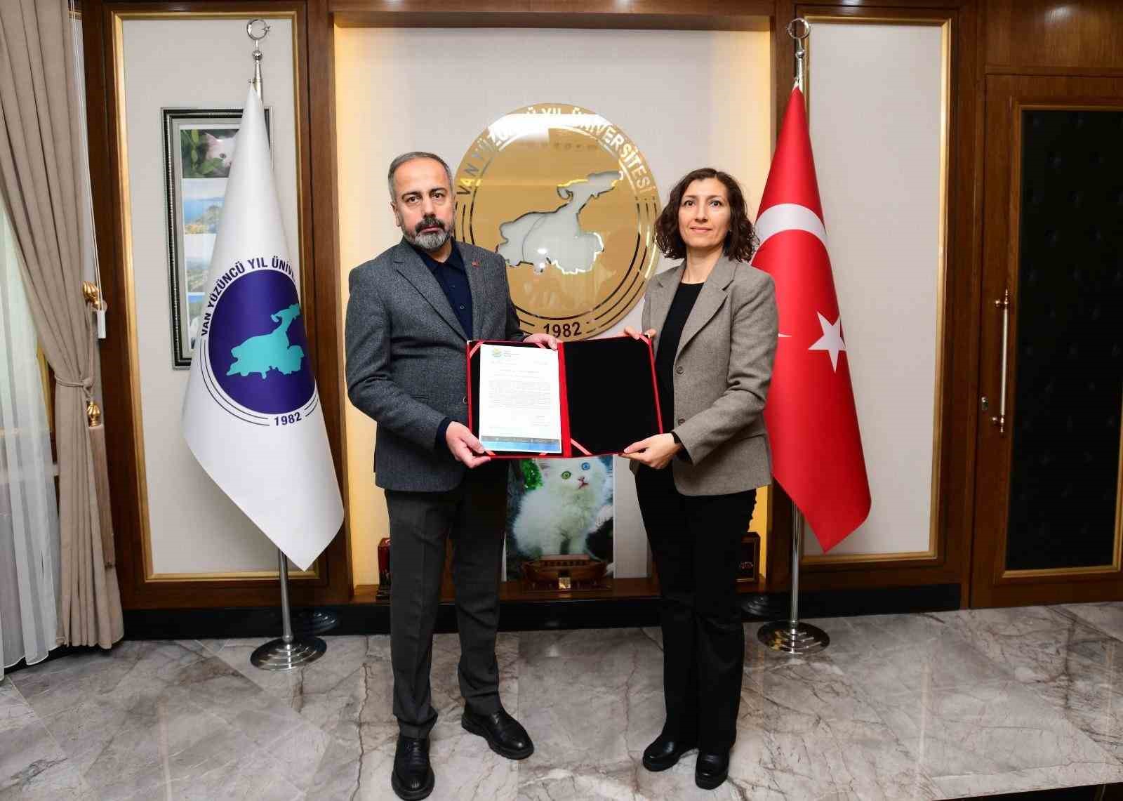 Van MYO Turist Rehberliği Programına Turak’tan 6 Yıllık Tam Akreditasyon