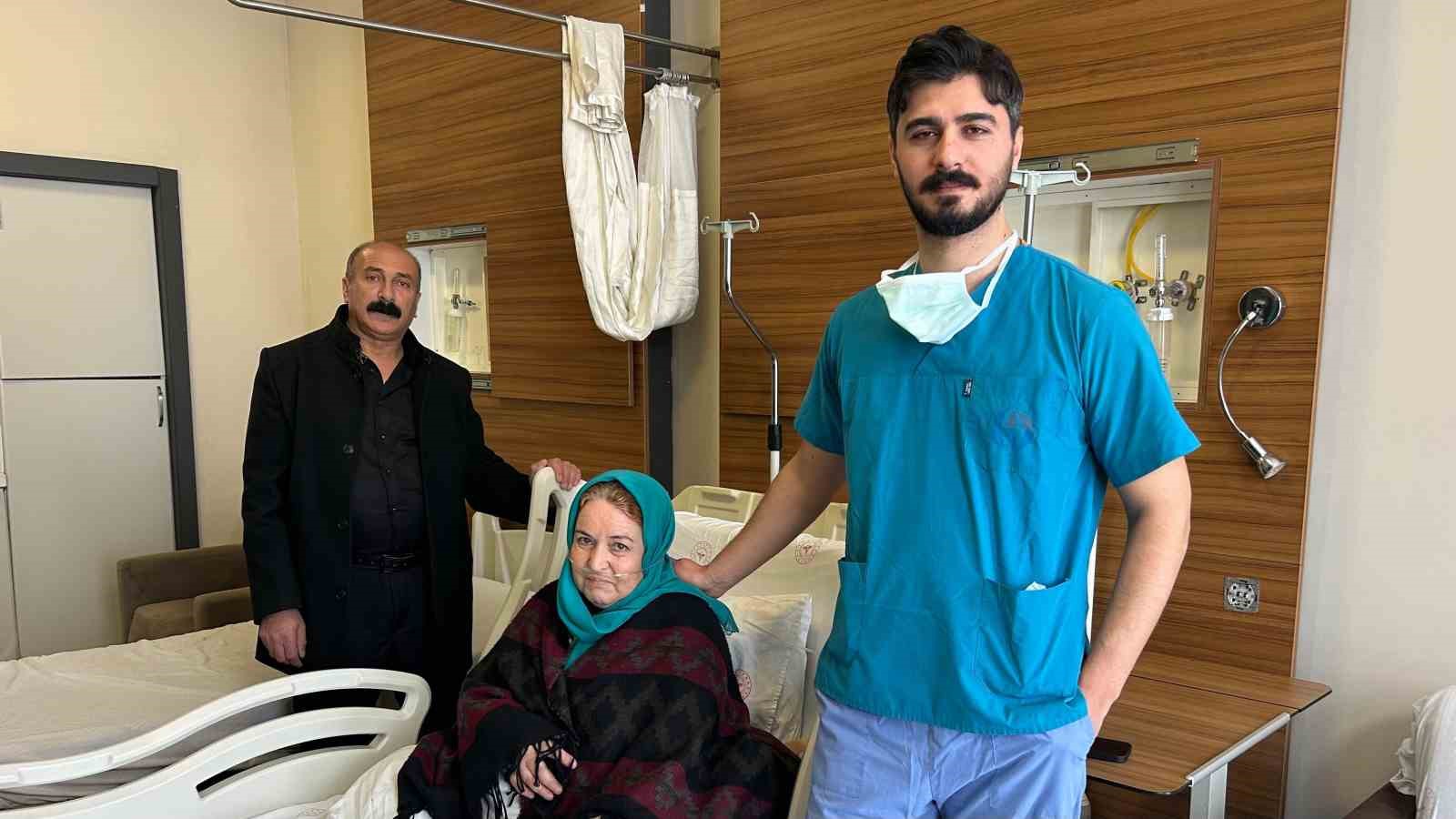 Van’da Yüksek Riskli Hasta Başarılı Ameliyatla Sağlığına Kavuştu