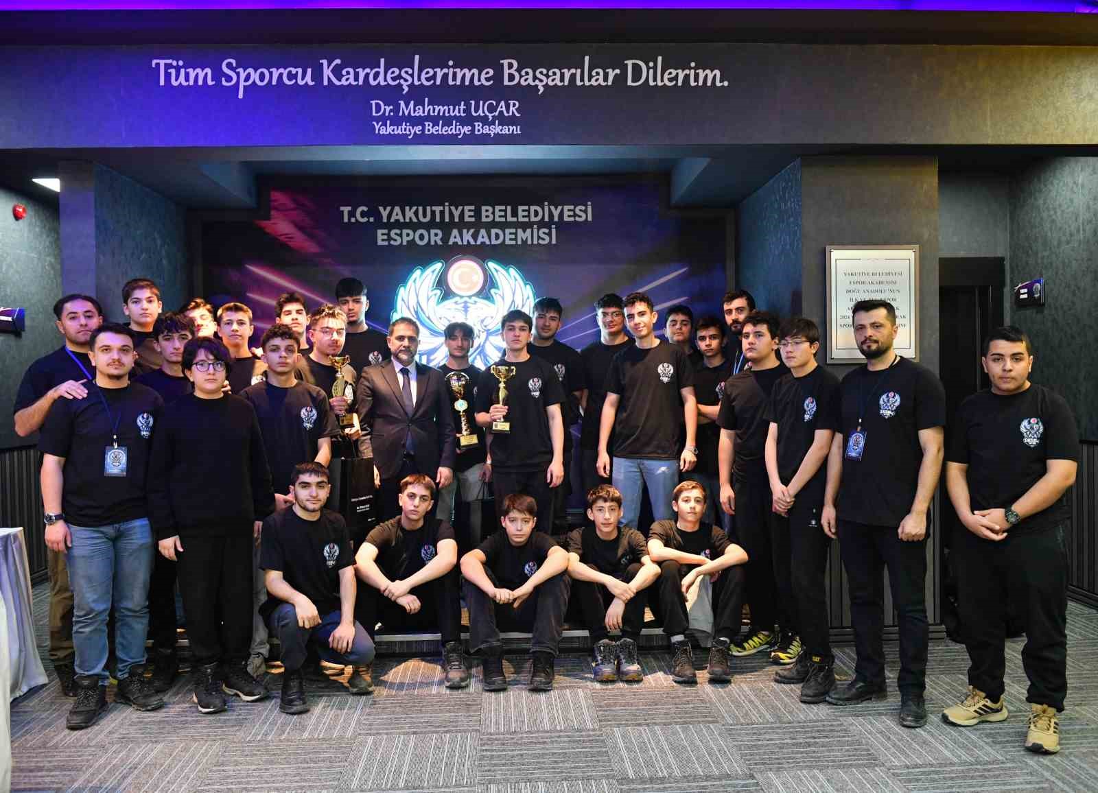 Yakutiye Belediyesi Espor Akademisi Liseler Arası Fıfa26 Espor Turnuvasına Gençlerden Büyük İlgi