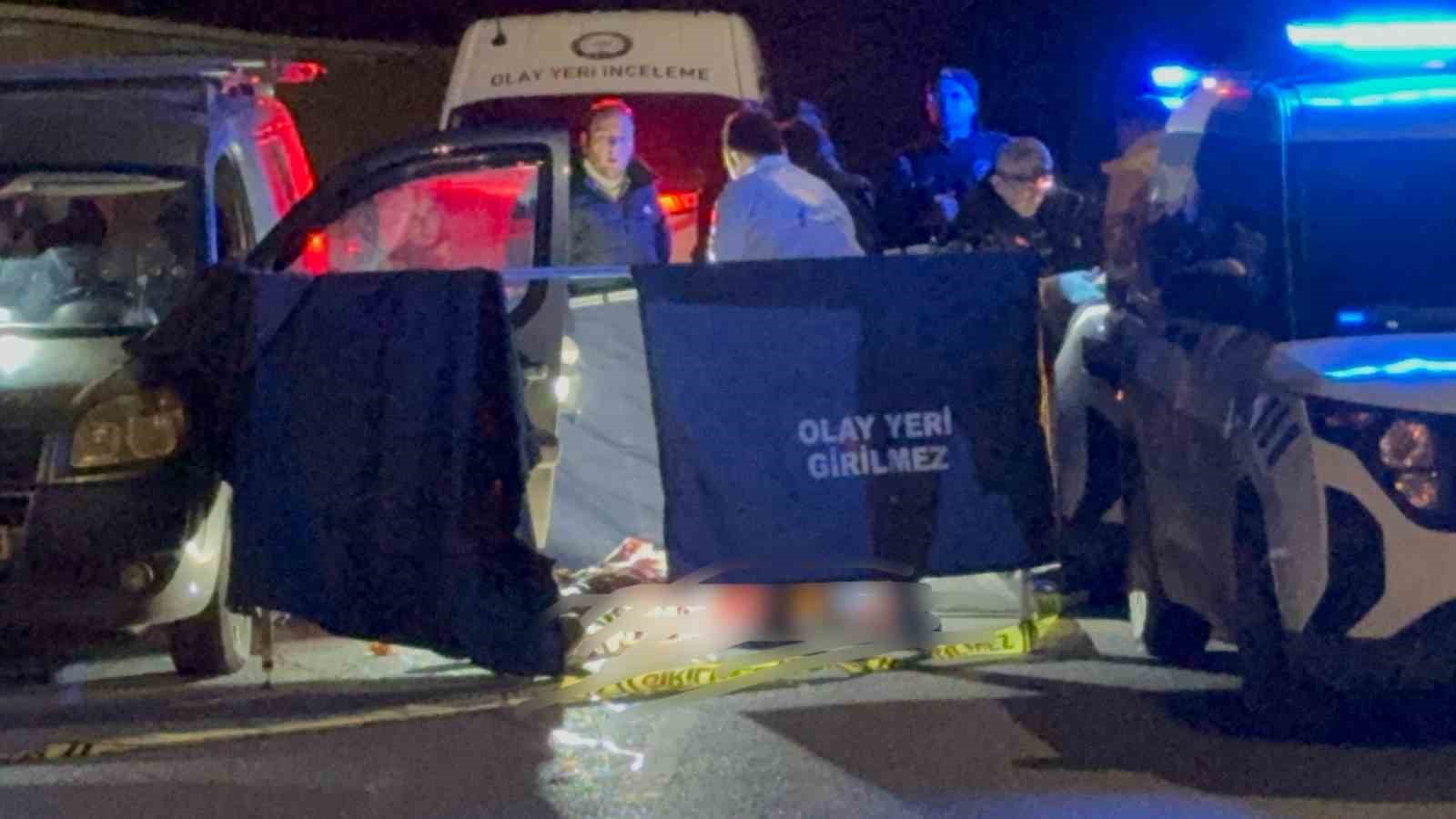 Yasak İlişki Yaşadığı Sevgilisini Boğazını Keserek Öldürdü