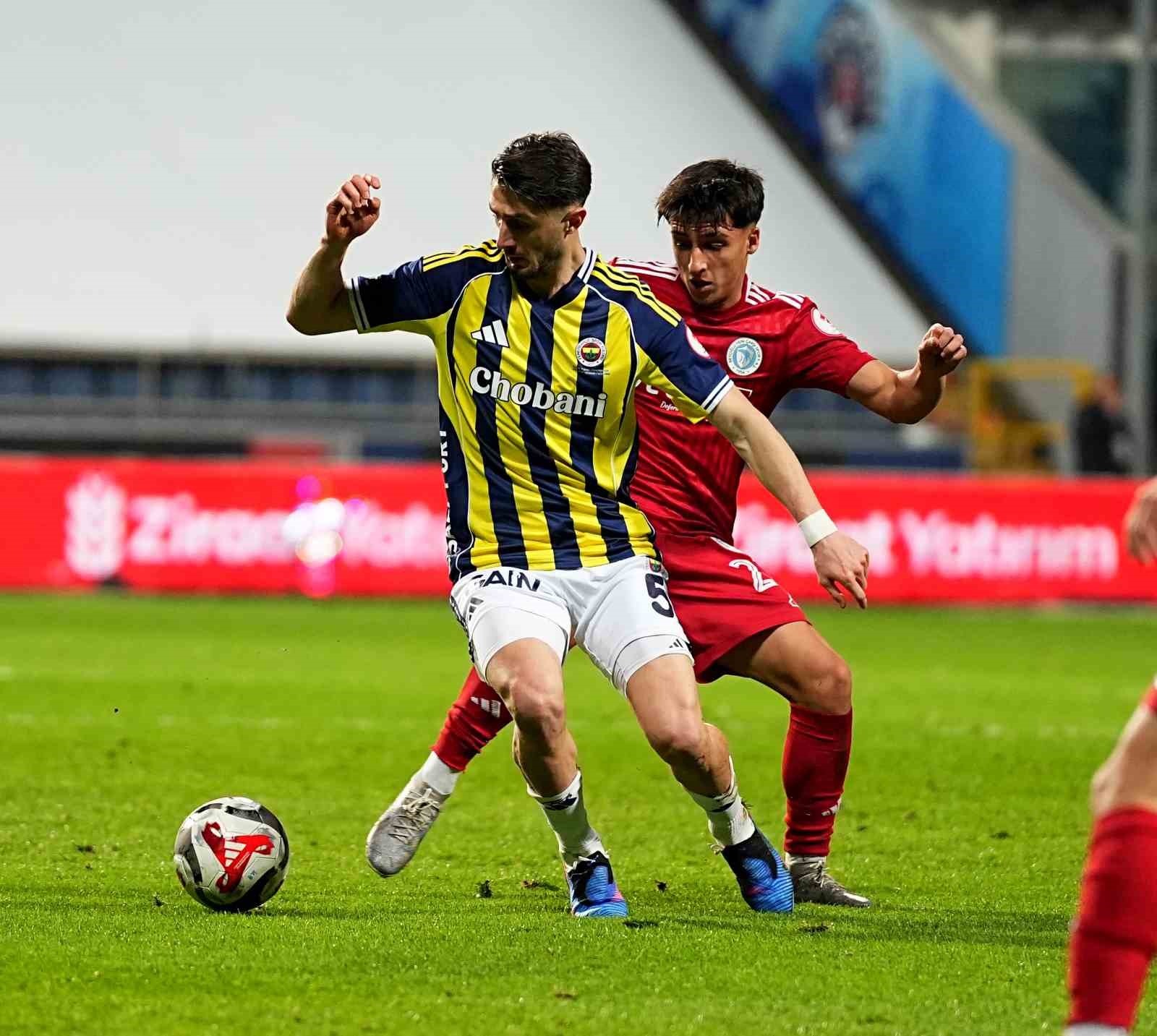 Ziraat Türkiye Kupası: Beyoğlu Yeni Çarşı: 0 – Fenerbahçe: 0 (İlk Yarı)