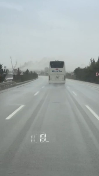 10 Kişinin Hayatını Kaybettiği Kazaya Karışan Firmanın Bir Başka Otobüsü Aynı Güzergahta Hız Yaparken Görüntülendi