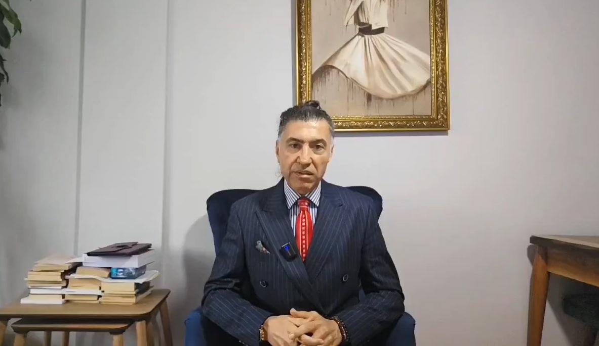 TRT Eski Spikeri Sırrı Er: “Cehâletle Tartışılmaz, Cehâletle Mücadele Edilir”