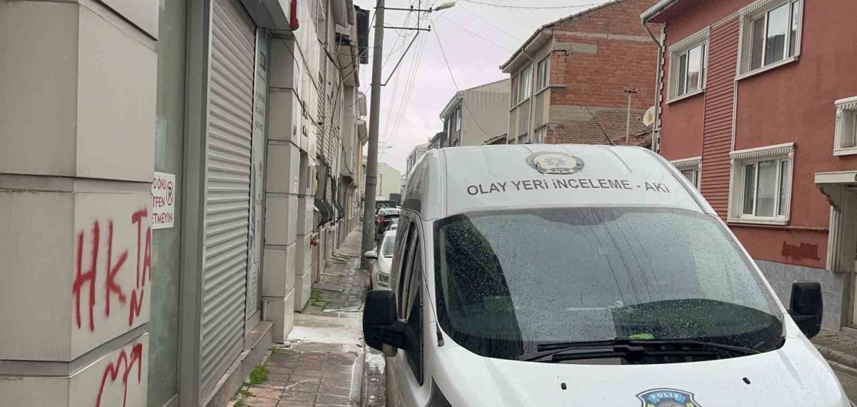 7’nci Kattan Atlayan Adamın Evinden Eşinin Cesedi Çıktı