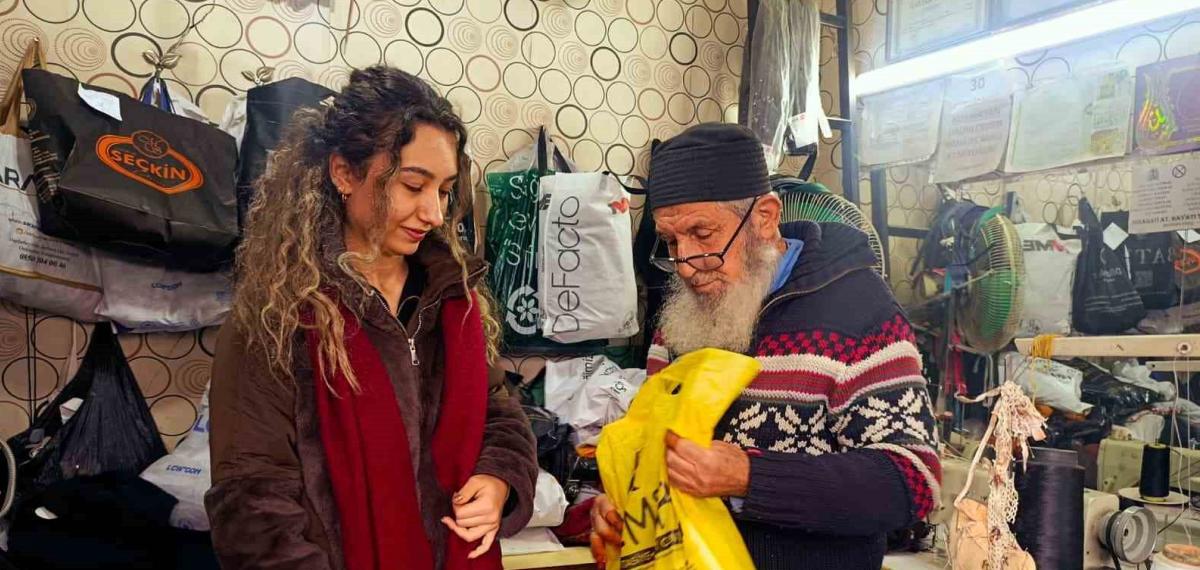 83’lük Terzi, İlk Günkü Aşkla Mesleğini Sürdürüyor