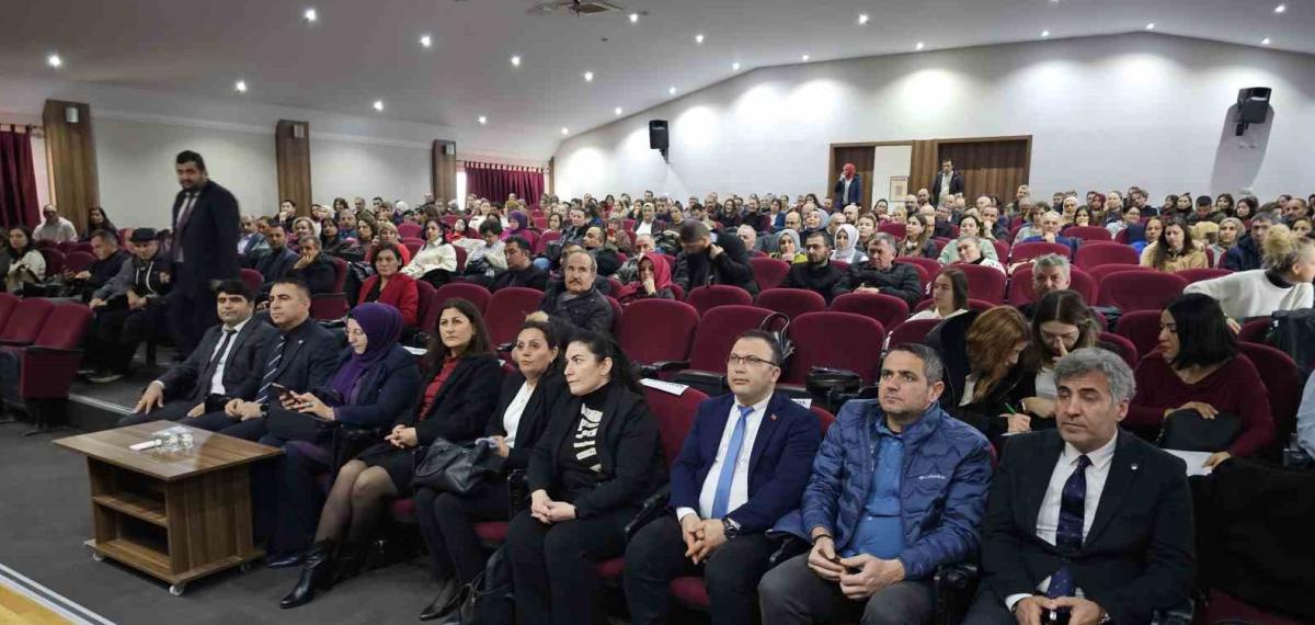 Adü’lü Akademisyenler Nazilli’de Her Yönüyle Kadına Şiddeti Anlattı