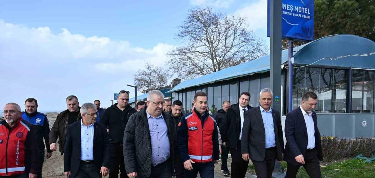 Akın, Lodos’un Vurduğu Körfez’de