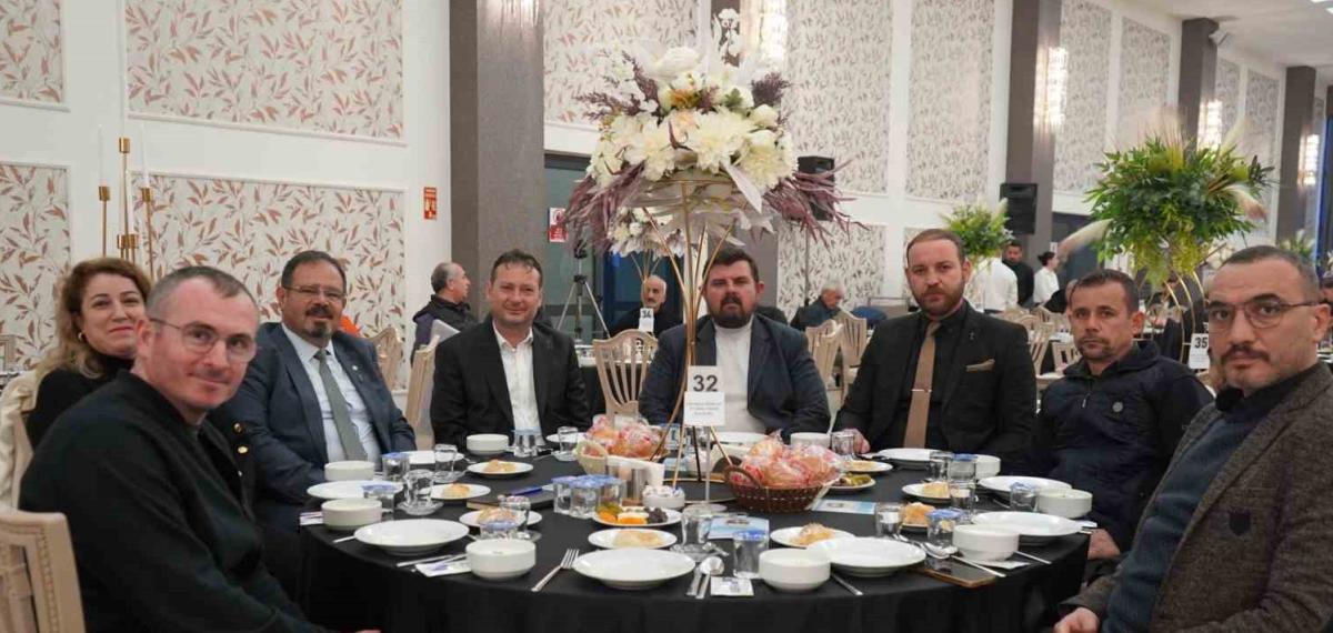 Anahtar Partisi Denizli İl Başkanı Sarun İdmanyurdu’nun İftar Yemeğine Katıldı