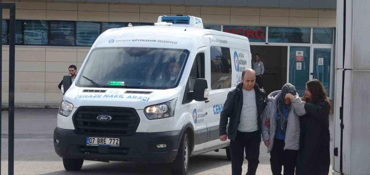 Antalya’da 20 Yerinden Bıçaklanarak Öldürülen Gencin Cenazesi Teslim Alındı, Cinayet Zanlısı Tutuklandı