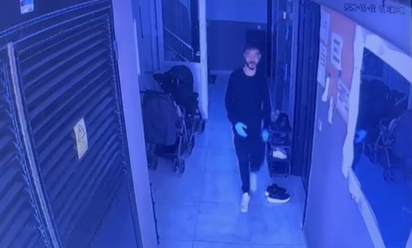 Antalya’da Tartıştığı 37 Haftalık Hamile Eşini Dizlerinden Vurdu