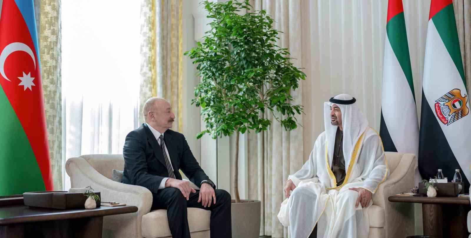 Azerbaycan Cumhurbaşkanı Aliyev, BAE Devlet Başkanı Nahyan ile Bir Araya Geldi