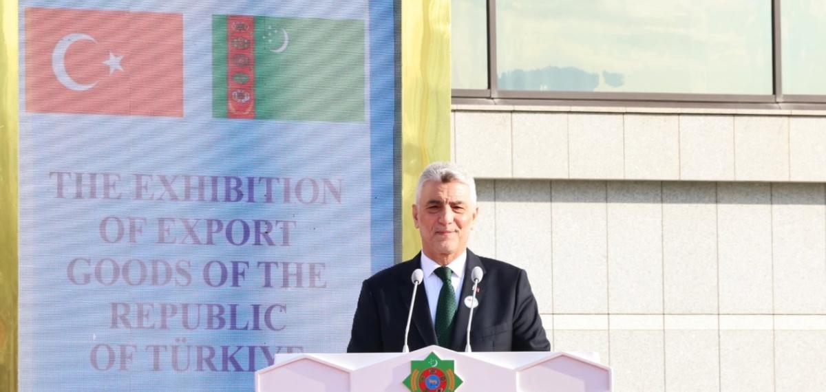 Bakan Bolat Türkmenistan’da